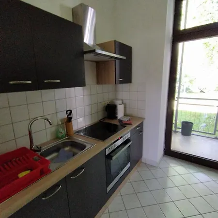Flex Aparts - Moeblierte 2-raum In Mit Balkon Chemnitz